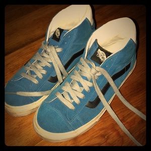 Rare Old school high top vans.